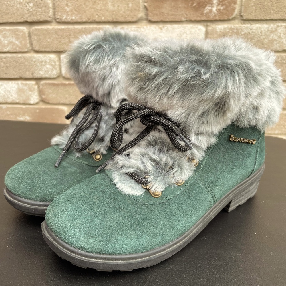 Bearpaw fuzzy boots